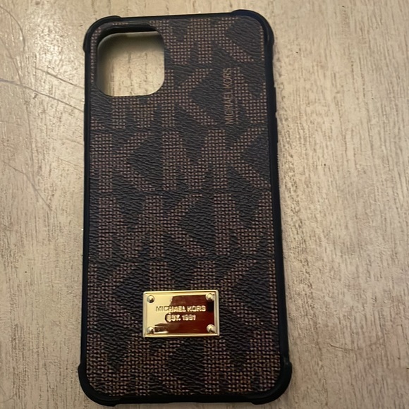 MK 11Pro Max iPhone Case - Picture 5 of 7